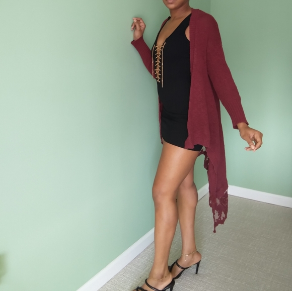 1804 coin women's hi-lo burgundy lace sweater - Picture 2 of 15